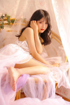 明星专题：露易丝·布尔昆